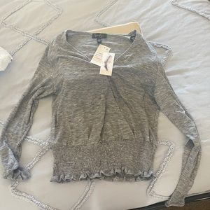 Jessica Simpson gray sweater